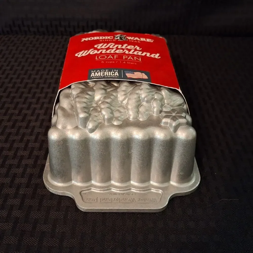 Nordic Ware Winter Wonderland Loaf Pan- Silver NEW